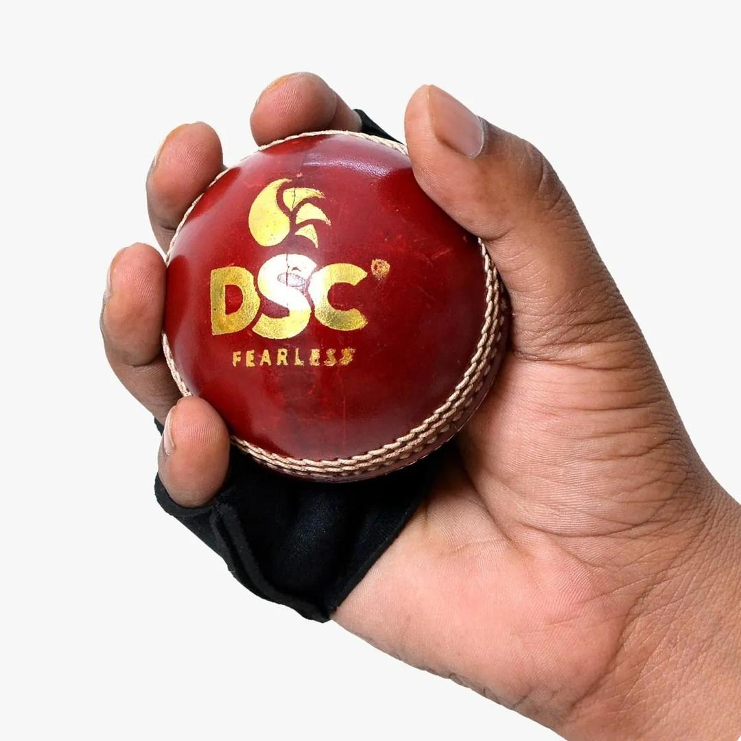 DSC Fielding Gloves Protakt